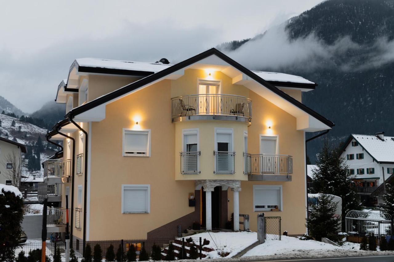 Ferienwohnung Schoenblick Weissenbach am Lech Ngoại thất bức ảnh